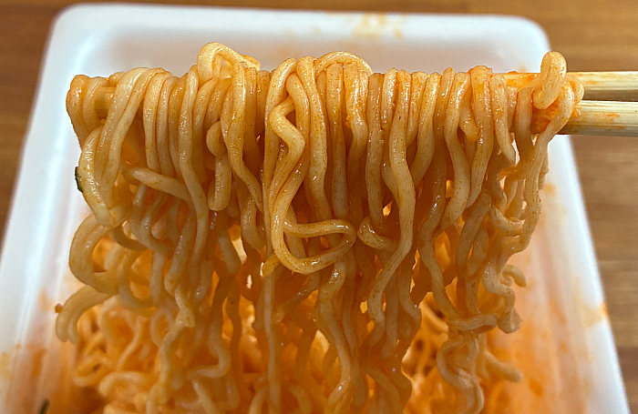 ペヤング チリチリエビチリ風やきそば
