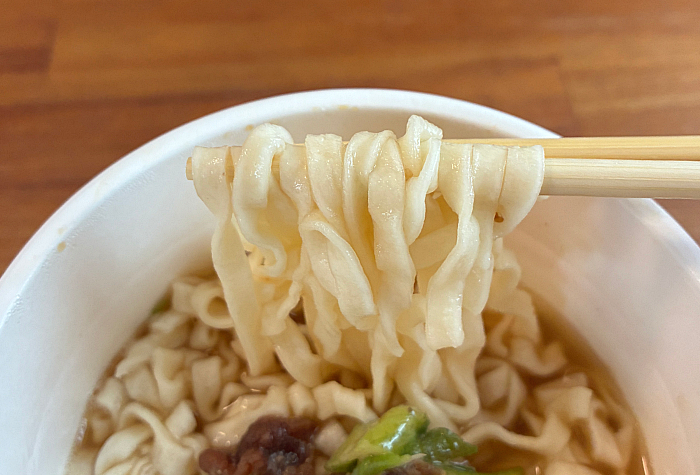 セブンプレミアム 関西風肉うどん BIG