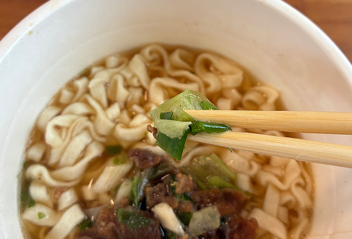セブンプレミアム 関西風肉うどん BIG