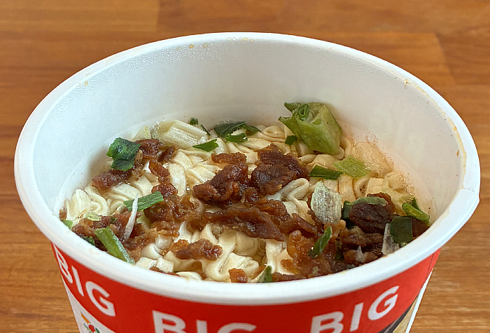 セブンプレミアム 関西風肉うどん BIG