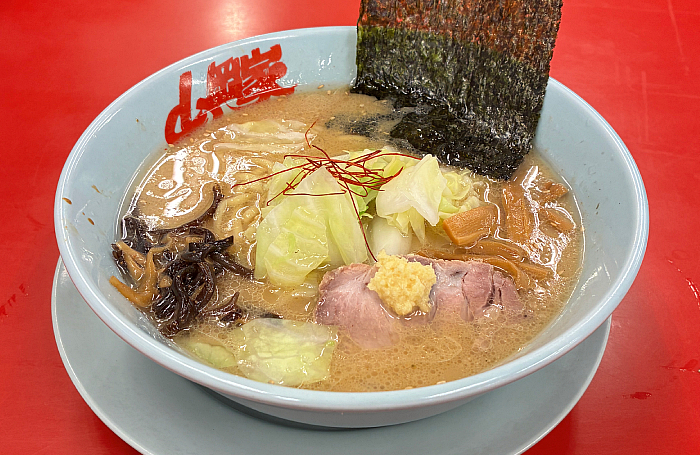 山岡家 濃厚白みそとんこつラーメン
