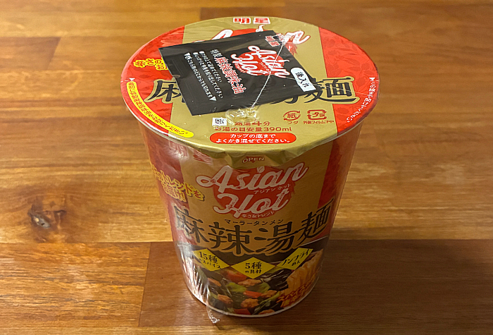 明星 Asian Hot 麻辣湯麺