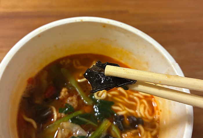 明星 Asian Hot 麻辣湯麺