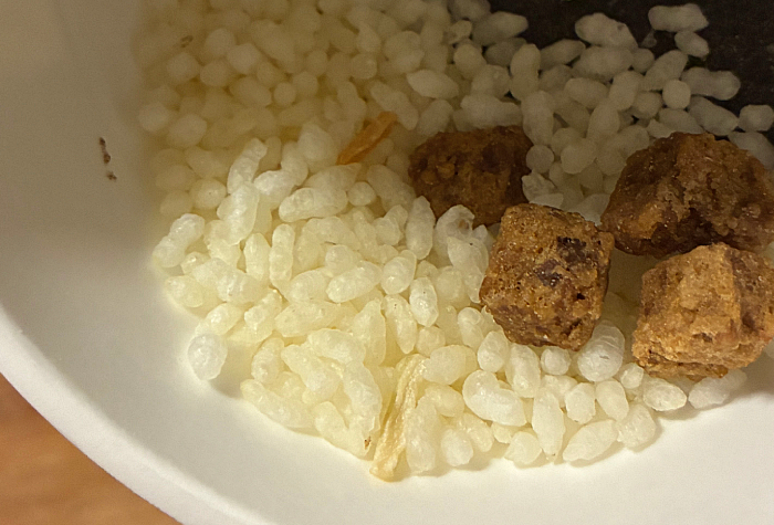 日清ブラックカレーメシ 濃厚ビーフ