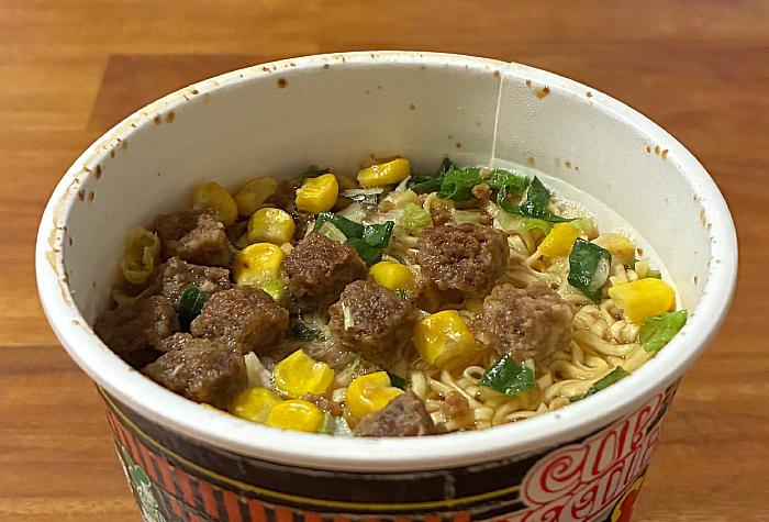 カップヌードル 謎肉ガーリックペッパー ビッグ