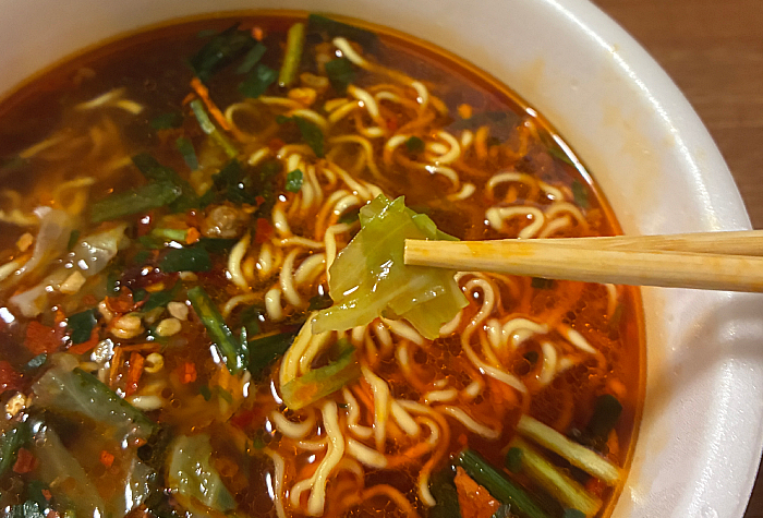 宝鐘マリン監修 旨辛ラーメン