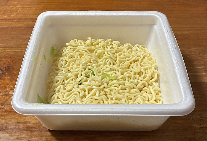 Netflix ブラック豚骨まぜそば