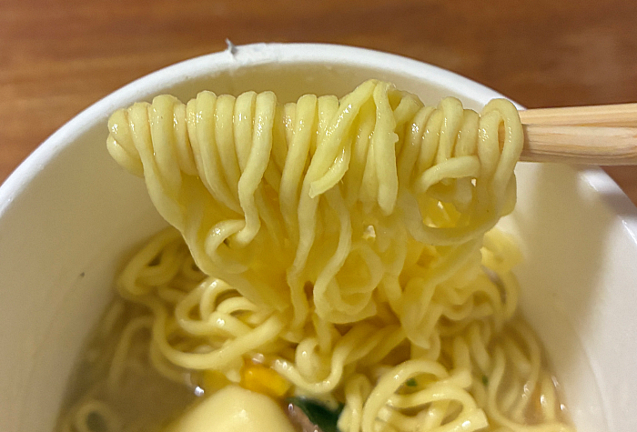飲み干す一杯 コーン塩バター味ラーメン