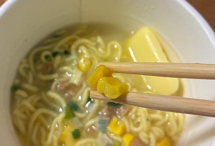飲み干す一杯 コーン塩バター味ラーメン