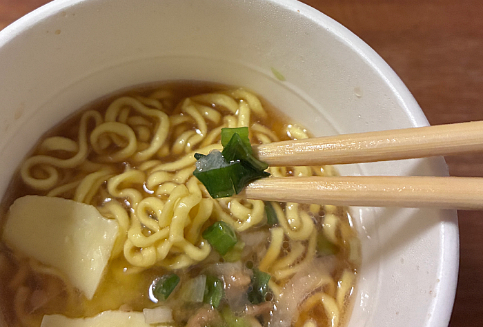 飲み干す一杯 ホタテだし醤油バター味ラーメン