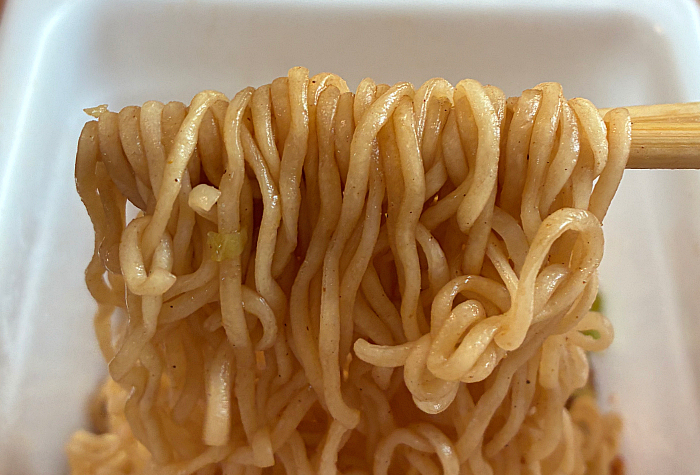 ペヤング 信州名物 駒ヶ根ソースかつ丼風やきそば