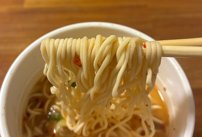 とんこつパラダイス 辛赤豚骨