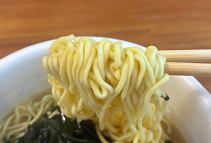 スイッチ！×わかめラーメン だし香る和風味