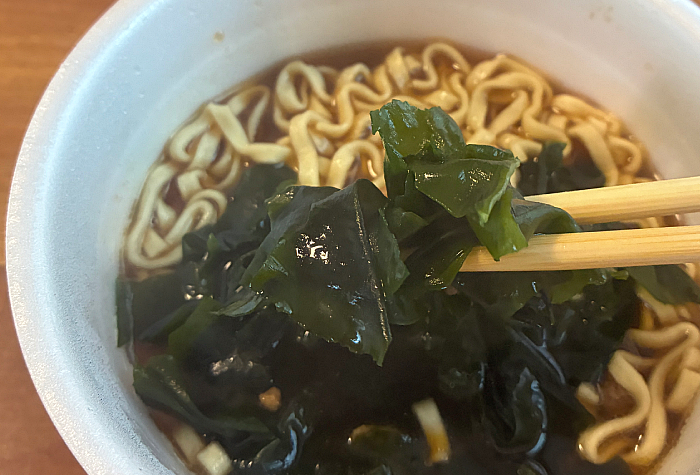 ゴリパラ見聞録 わかめゴリパラうどん 肉しょうが味