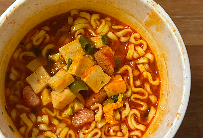 でりかおんどる監修 スンドゥブチゲ風ラーメン
