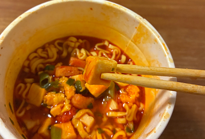 でりかおんどる監修 スンドゥブチゲ風ラーメン