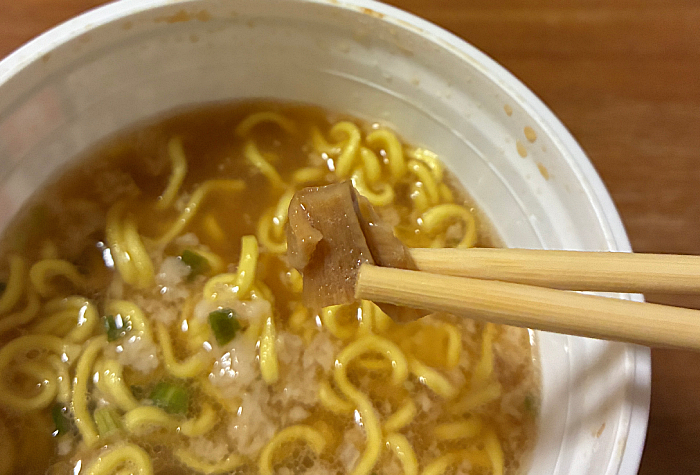 サッポロ一番 らーめん岩本屋監修 とんこつ醤油らーめん