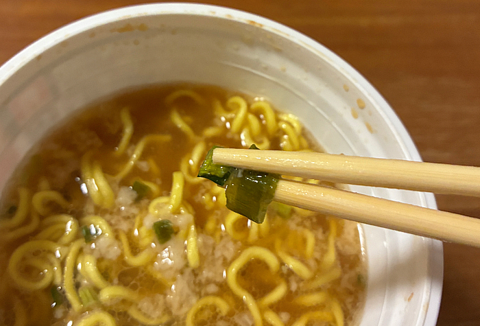 サッポロ一番 らーめん岩本屋監修 とんこつ醤油らーめん