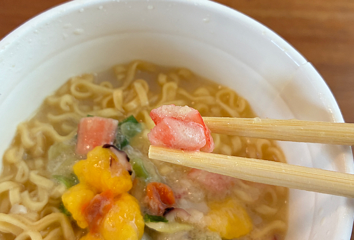 カップヌードル 冬の濃厚ミルクシーフードヌードル