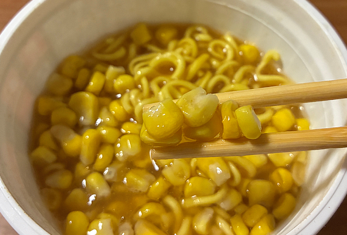 サッポロ一番 札幌ラーメンみそ吟監修 味噌バター風コーンラーメン
