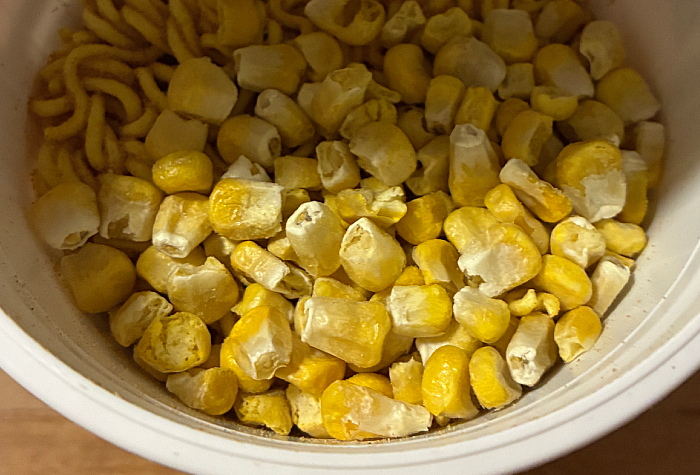 サッポロ一番 札幌ラーメンみそ吟監修 味噌バター風コーンラーメン