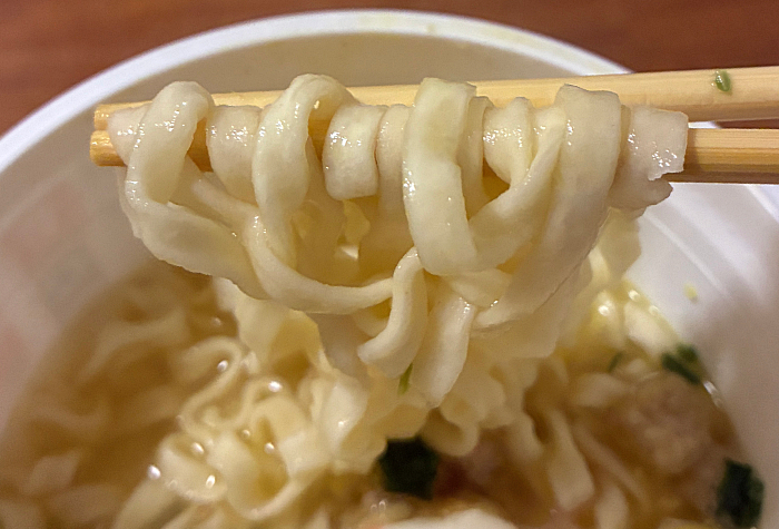 サッポロ一番 塩らーめん まさかのうどん!?