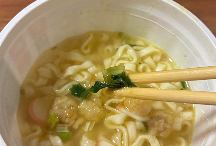 サッポロ一番 塩らーめん まさかのうどん!?