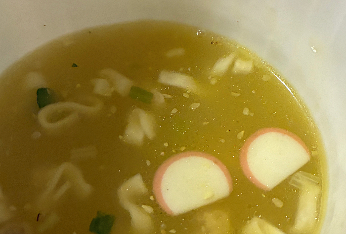 サッポロ一番 塩らーめん まさかのうどん!?