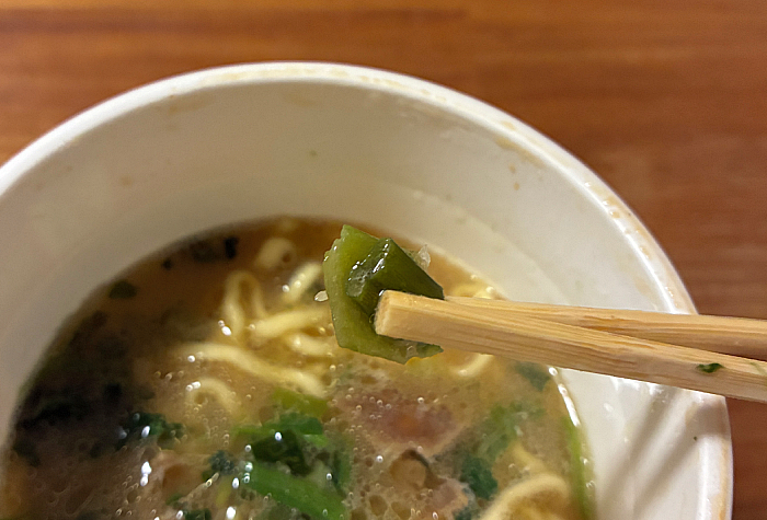 セブンプレミアム 横浜ラーメン六角家 濃厚家系豚骨醤油ラーメン