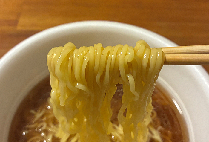 支那そばや監修 かけ醤油らぁ麺
