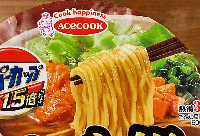スーパーカップ1.5倍 キムチ鍋風ラーメン