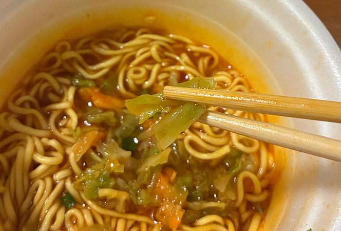 スーパーカップ1.5倍 キムチ鍋風ラーメン