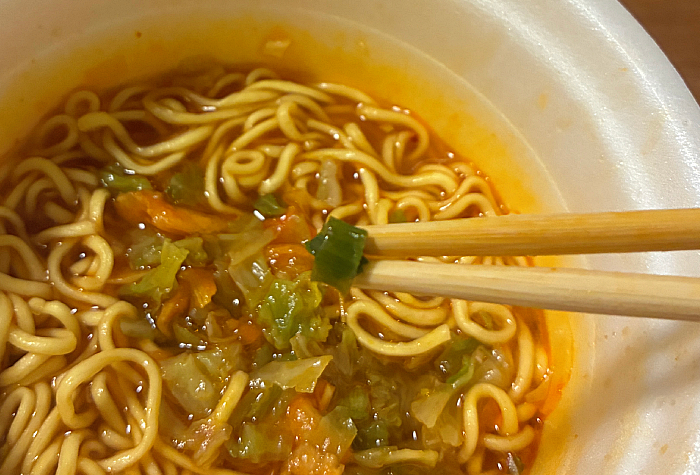 スーパーカップ1.5倍 キムチ鍋風ラーメン