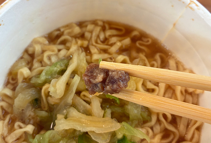 カップヌードル 背脂豚骨醤油 ビッグ