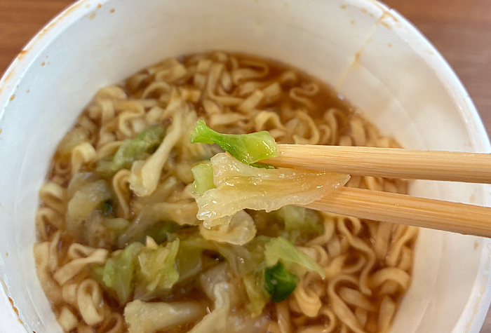 カップヌードル 背脂豚骨醤油 ビッグ