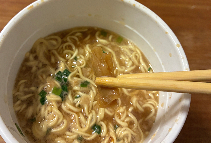 だるま大使監修 豚骨しょうゆらーめん