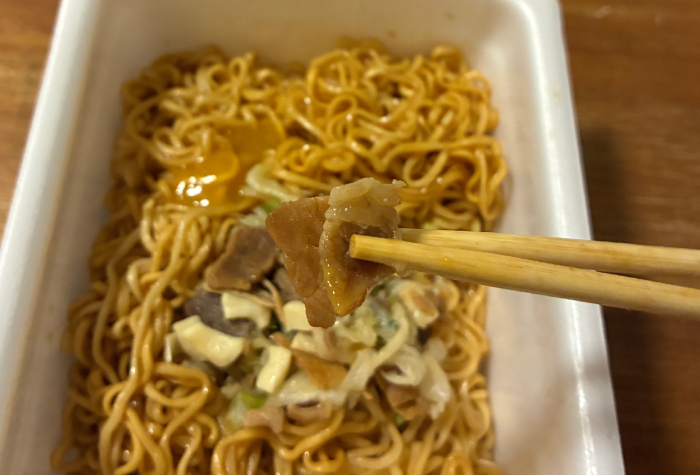 ペヤング すき焼き風やきそば