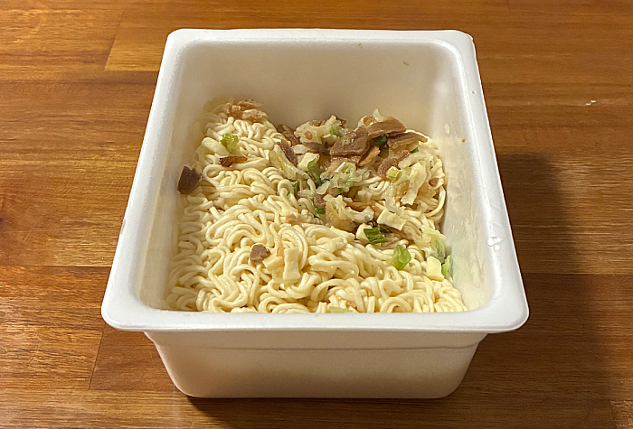 ペヤング すき焼き風やきそば