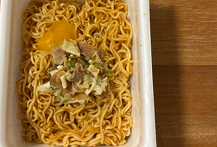 ペヤング すき焼き風やきそば