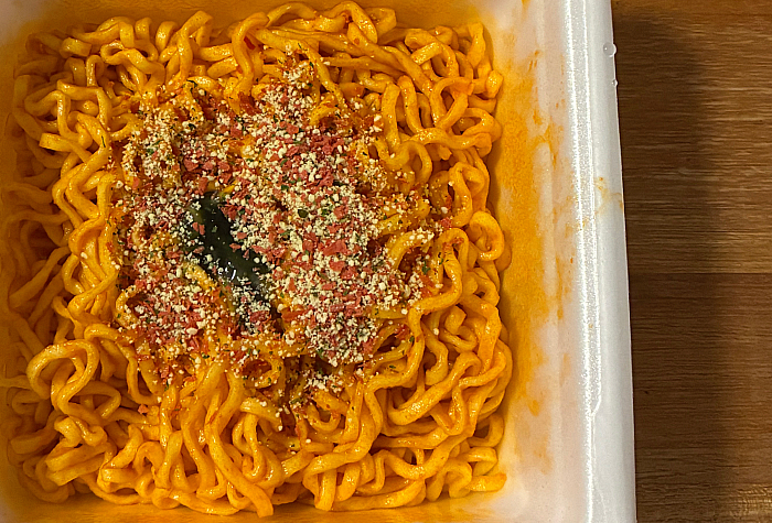 ピザハット監修 ピザハット・マルゲリータ味焼そば