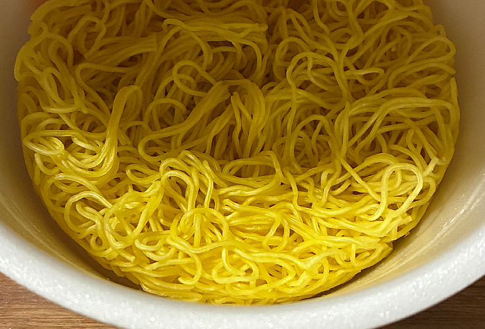 ローソン スープ激うま！濃厚担々味ラーメン