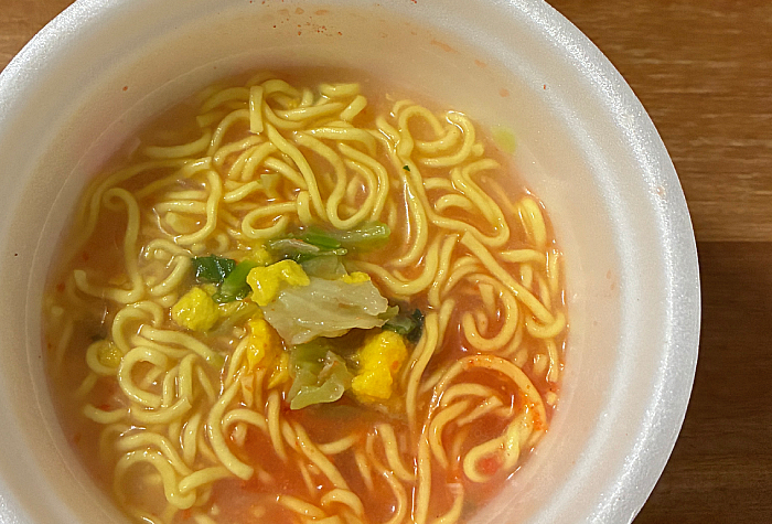 スーパーカップ1.5倍 紅のTHE濃厚 明太クリーム味ラーメン