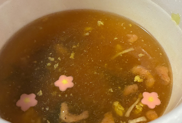 日清のどん兵衛 柚子香る小エビ揚げ玉そば