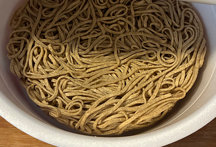 日清のどん兵衛 柚子香る小エビ揚げ玉そば