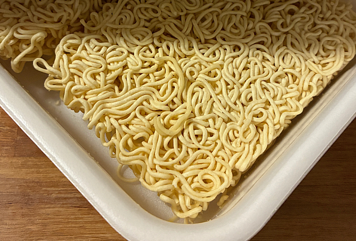 ペヤング激辛 50%以上増量