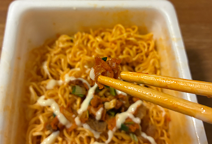 ペヤング マヨネーズキムチチャーシューやきそば