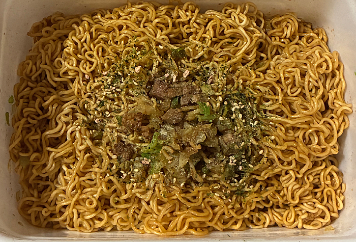 ペヤング 超大盛やきそば PEYOUNG PREMIUM