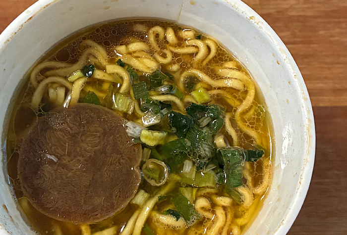 末廣家監修 横浜豚骨醤油ラーメン