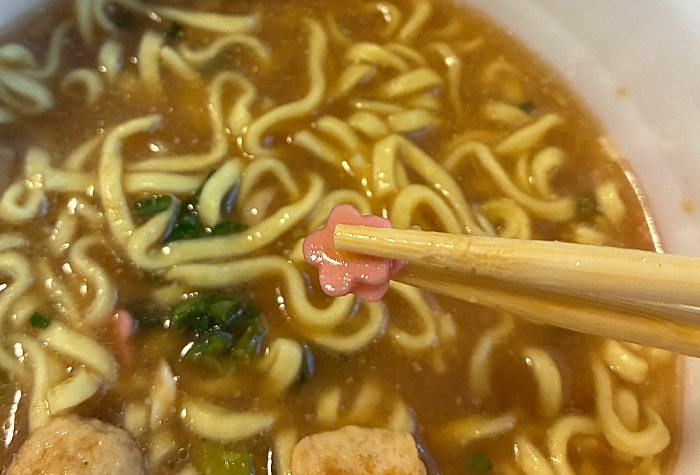 爆盛りの名店 らー麺土俵鶴嶺峰監修 濃厚魚介豚骨らー麺