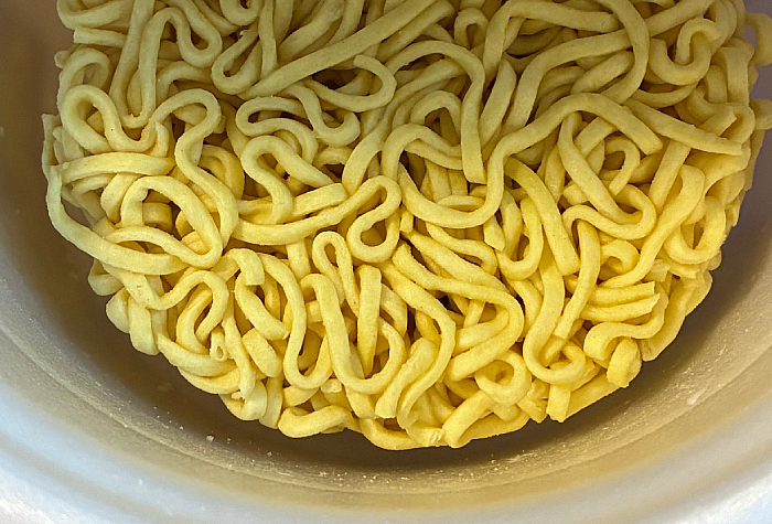 爆盛りの名店 らー麺土俵鶴嶺峰監修 濃厚魚介豚骨らー麺